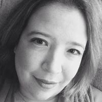 Photo of Laura J.
