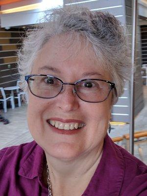 Photo of Sandra F.