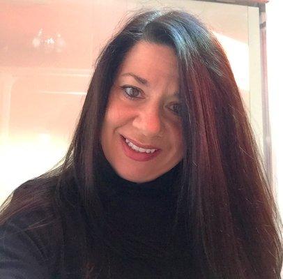 Photo of Lisa F.
