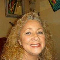 photo of Lori Rae M.