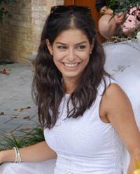 Photo of Julie L.