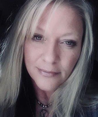 Tired of being screwed over by metro by T-Mobile in cleburne tx off Henderson St!