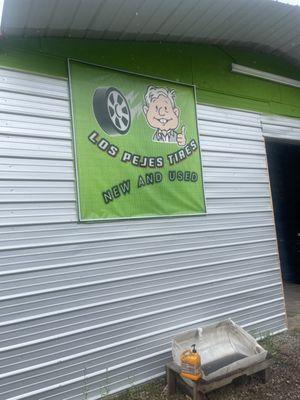 Los Pejes Tires