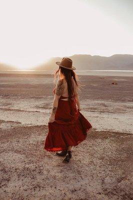 DO YOU SEE THAT LIGHTING? she's sooooo good you guys!!!!