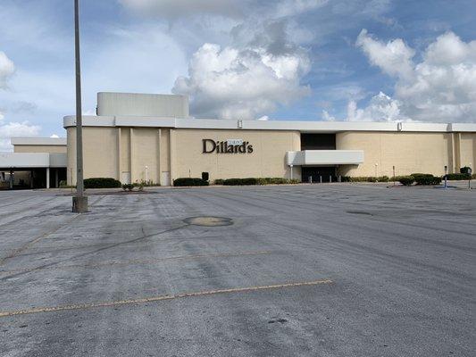 Oct 2019-prior to opening on a Sunday @ noon. Closed Mondays.