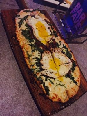 The Munson- bacon, arugula, fried egg, white truffle oil