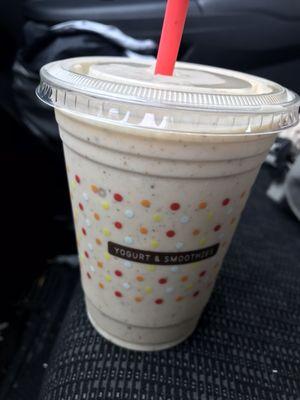 Banana peanut butter smoothie from Red Mango (part of Nestle Toll House)