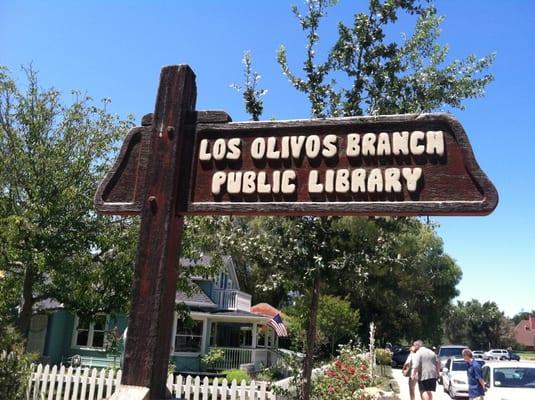 Los Olivos Library
