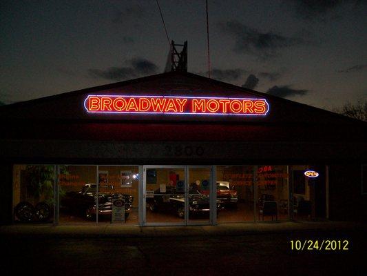 Broadway Motors