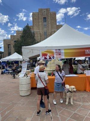 Located at Pearl St., Mall