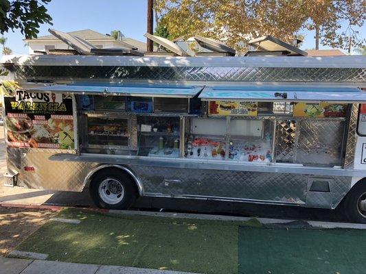Lonchería (food truck)