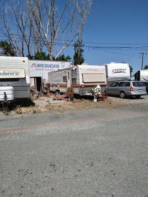 Bella Vista Mobile Home Park