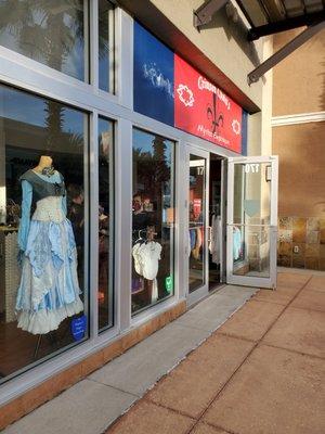 Crimson Chain Leatherworks