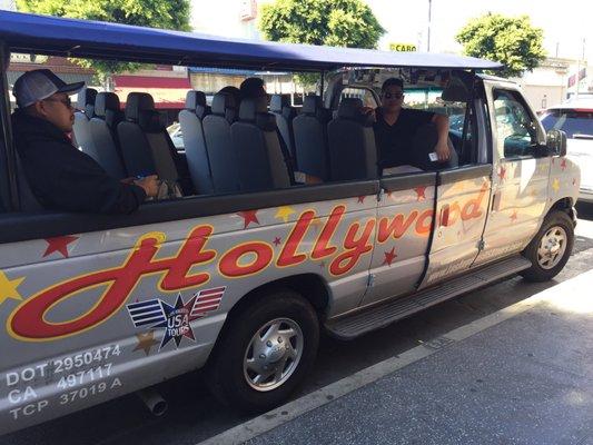 Do not buy a tour from this operator: Holllywood Dream Tour.