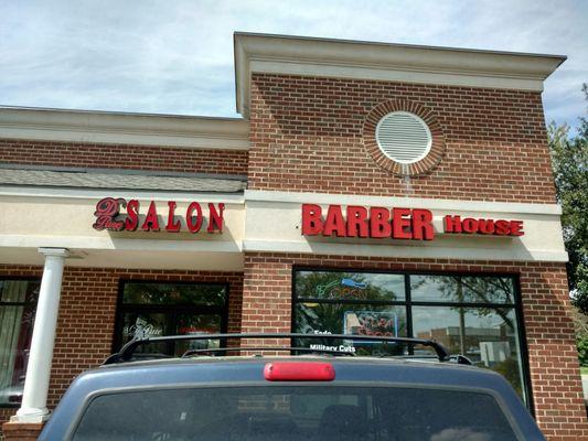 D'Pure Salon is in the back of the Barber House