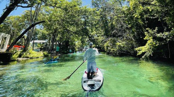 Exploring Florida Springs with an electric paddle board aka eSUP in Weeki Wachee