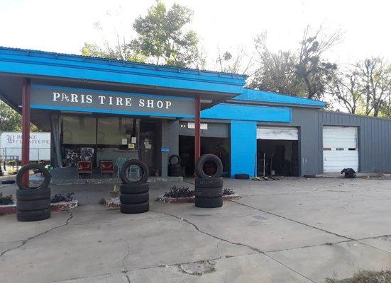 Paris Tire Shop