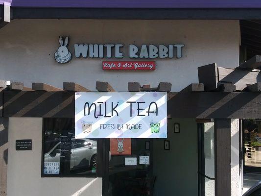 Milk tea cafe and art gallery