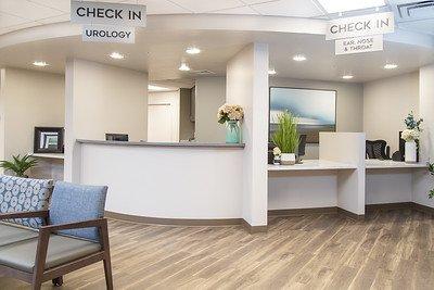 Daniel E Wesche, MD, FACS