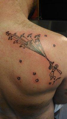 Walked in and spoke to an artist. Carlos was great and gave me all the recommendations as far as size due to the lines.