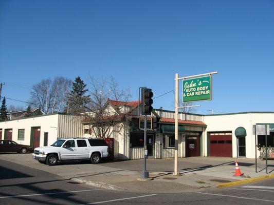 John's Auto Body & Repair