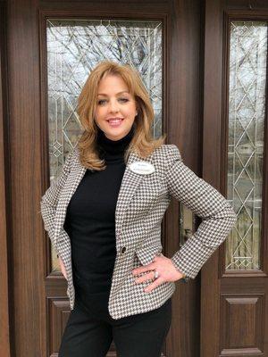 "CALL ELLEN AND YOU'll BE SELLIN!"