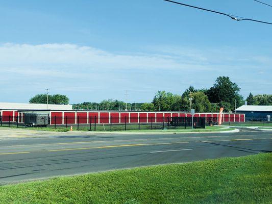 Maple Leaf Self Storage