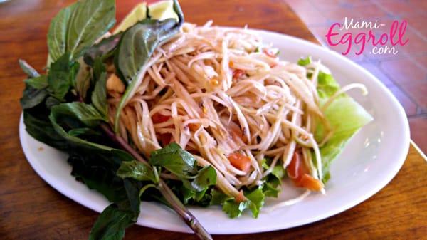 papaya salad- great flavor and just the right amount of spice