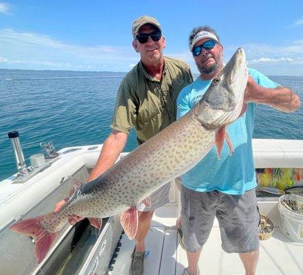 Muskie Mojo Charter Fishing