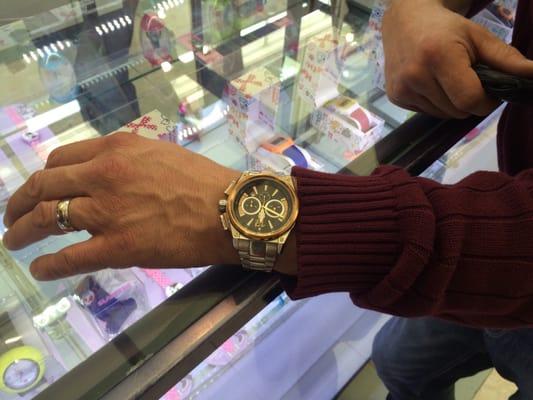 All done! Great service at a great price. $10 to take links out.