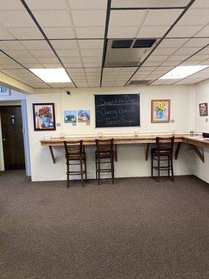 A cozy corner for dine in