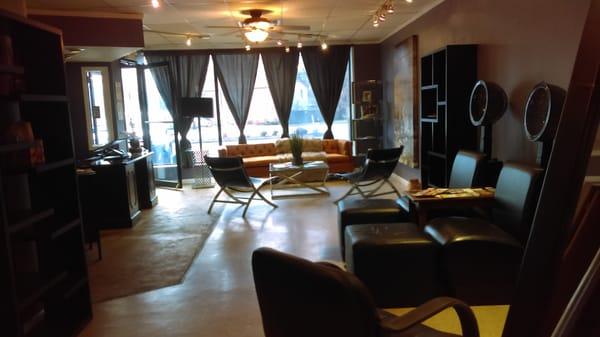 Rashad Asaad Salon is a multi-cultural salon. We offer services for women and men. The environment is personable and tranquil.
