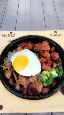 Meat Lover s Bowl with galbi chicken, red chicken, and veggies