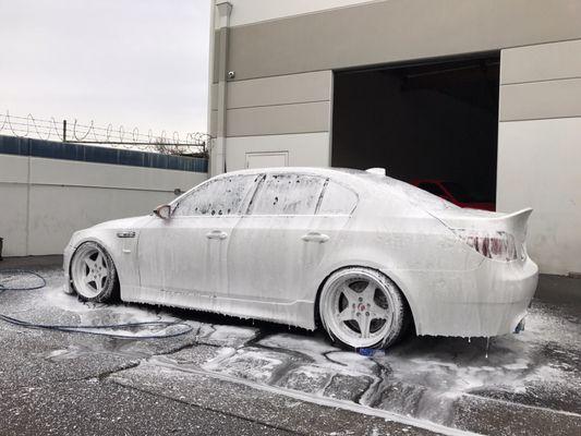 Getting foamy after some rain at iDL Suto Spa/iDL Design