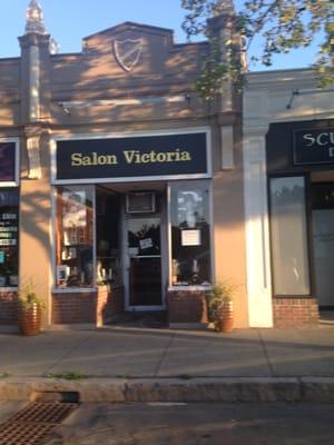 Salon Victoria