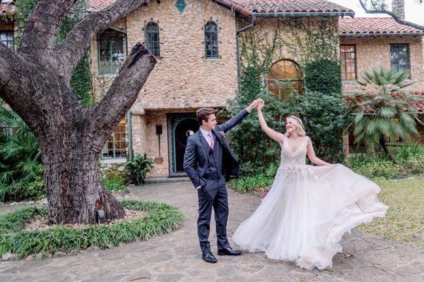 Graceful Moments Weddings + Events