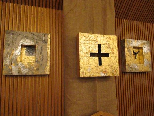 Beautiful icon artwork work behind the St. Thomas Altar