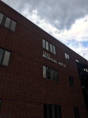 Ellis Healthcare Center