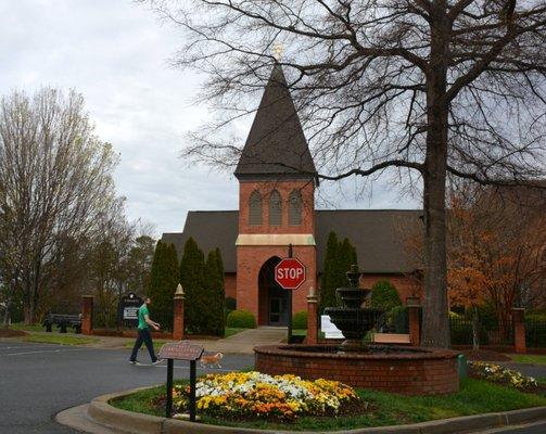 Circle in front of the Church