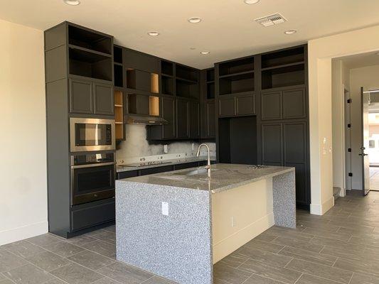 AZ Innovation Painting