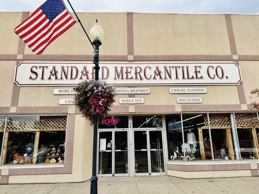 Standard Mercantile
