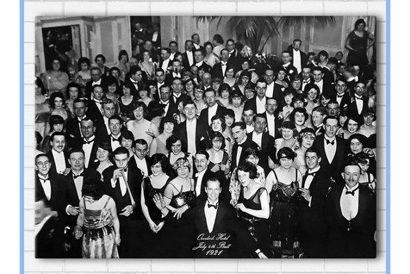 Town Line Antiques Center