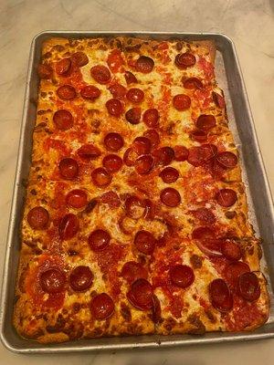 Old fashion pie with pepperoni
