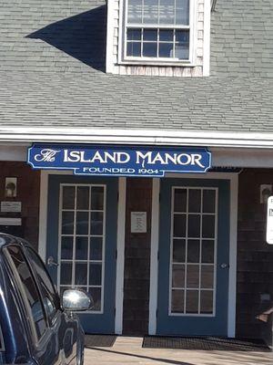 Island Manor Resort