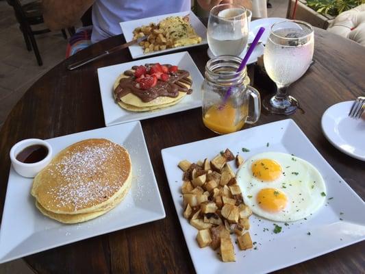 Great tourist - free place for week-end brunches :-)