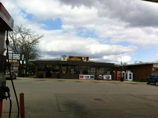 WeeSip Liquors And Gas