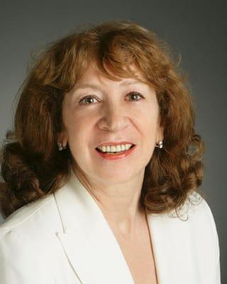 Lynne Head BSN, RN MED LPC-S BCPC