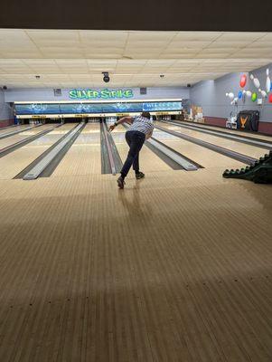 This is the best bowling alley/bar/casino in America.