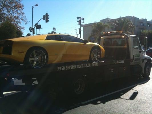 Cheap Flatbed Towing Service near Me: Fast & Reliable