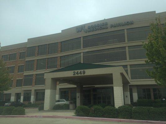 Many Dr's offices in here. Nice facility.